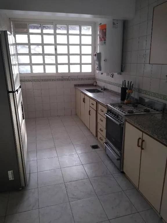Apartamento Departamento, amplio, luminoso y excelente ubicación Mendoza 0*,